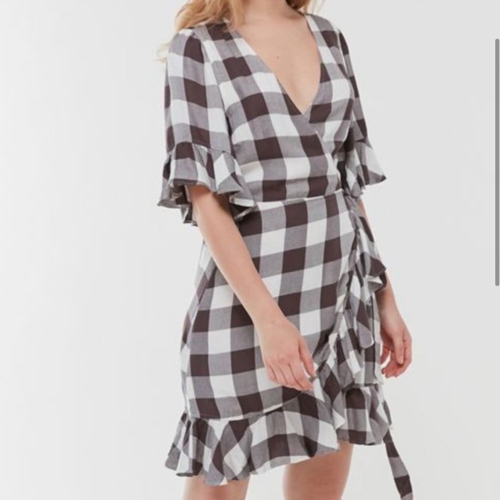 NWT L Urban Outfitters Ruffle Wrap Gingham Plaid Soft Mini Dress UO retro
